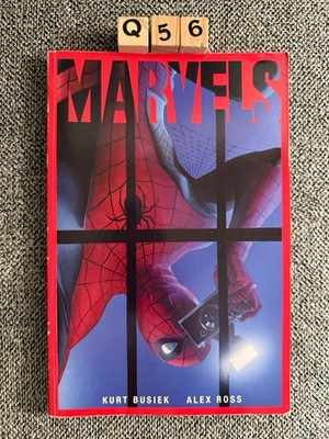 Marvels (Marvel Comics August 2001) by Kurt Busiek and Alex Ross Spiderman cover