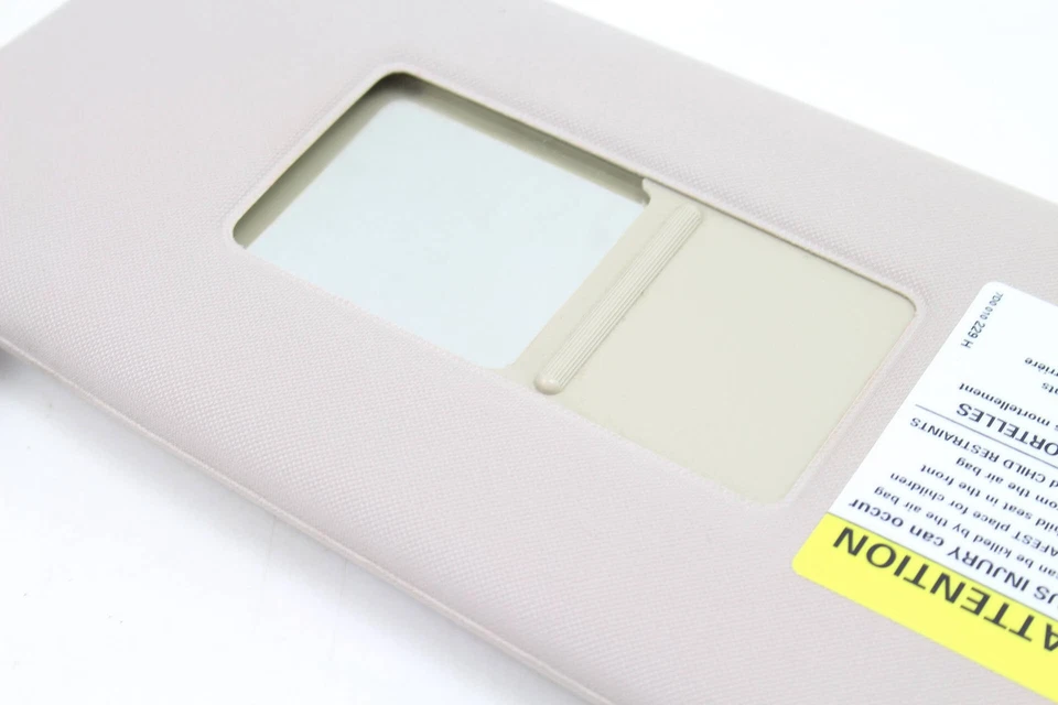 AUDI S6 2002-2003 - Parasol derecho/espejo 4B0857552A Foto 3 de 4