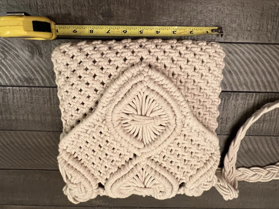 Tommy Bahama Boho Crossbody Macrame Ivory Woven Flap Bag Purse - Image 4 of 4