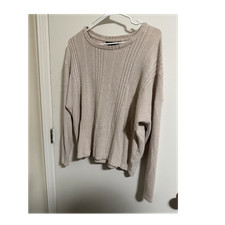 Women's Beige Solid Ribbed Knit Crew Neck Long Sleeve Pullover Sweater