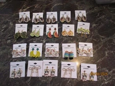 Assorted Novelty Fashion Jewelry Earrings Celebrate Together Earring Lot 1