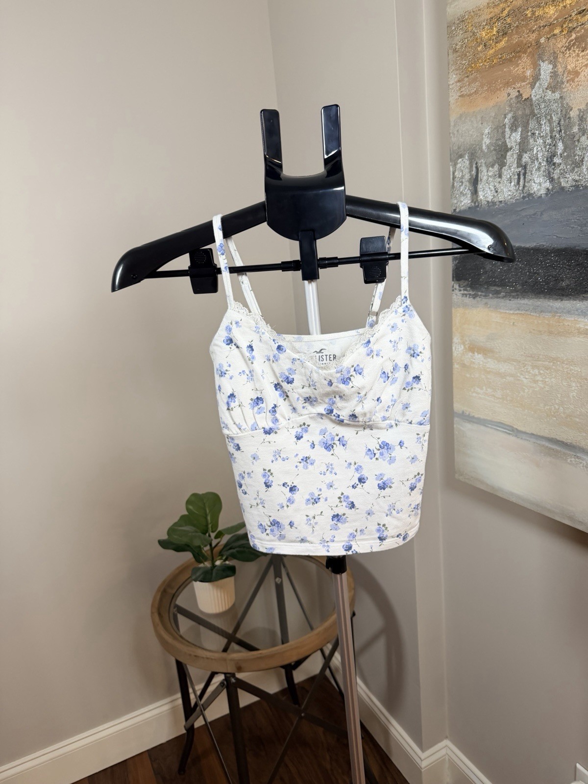 Hollister Women's Floral Camisole Tank Top White Blue Adjustable Strap Size M
