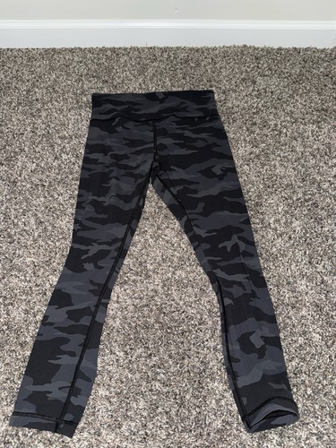 Athleta Elation 7/8 Tight Leggings Women’s M Black/Gray Camo High Rise Yoga
