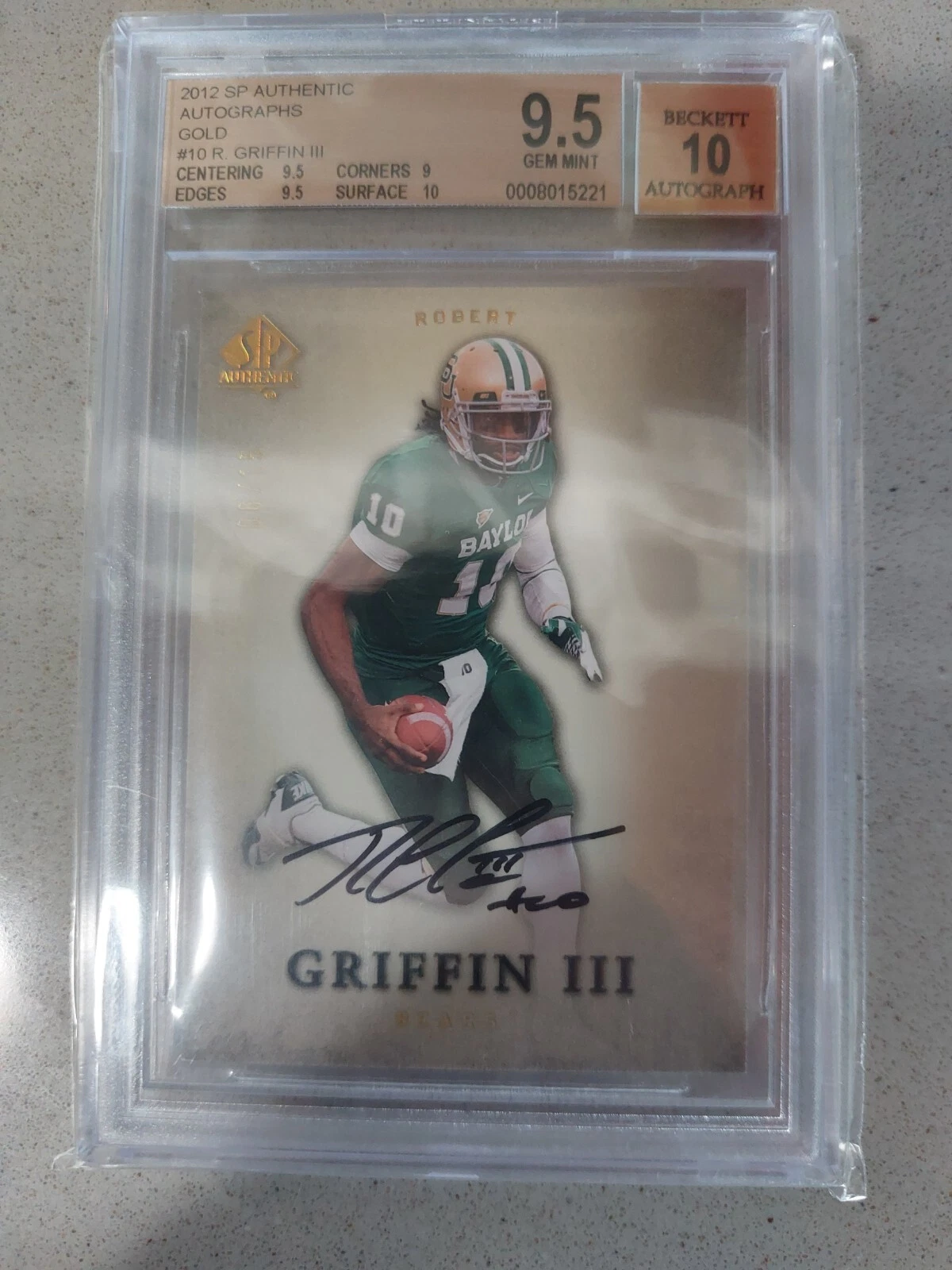 Robert Griffin III SP Authentic #10 Autograph