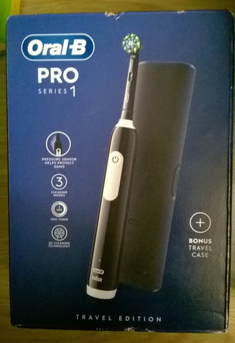 ORAL-B Pro Series 1 Elektrische Wiederaufladbare Zahnbürste mit Reiseetui - Schwarz