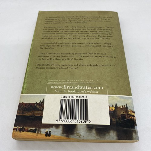 Girl With a Pearl Earring by Tracy Chevalier Paperback Book Aus Post Tracking - Picture 2 of 15