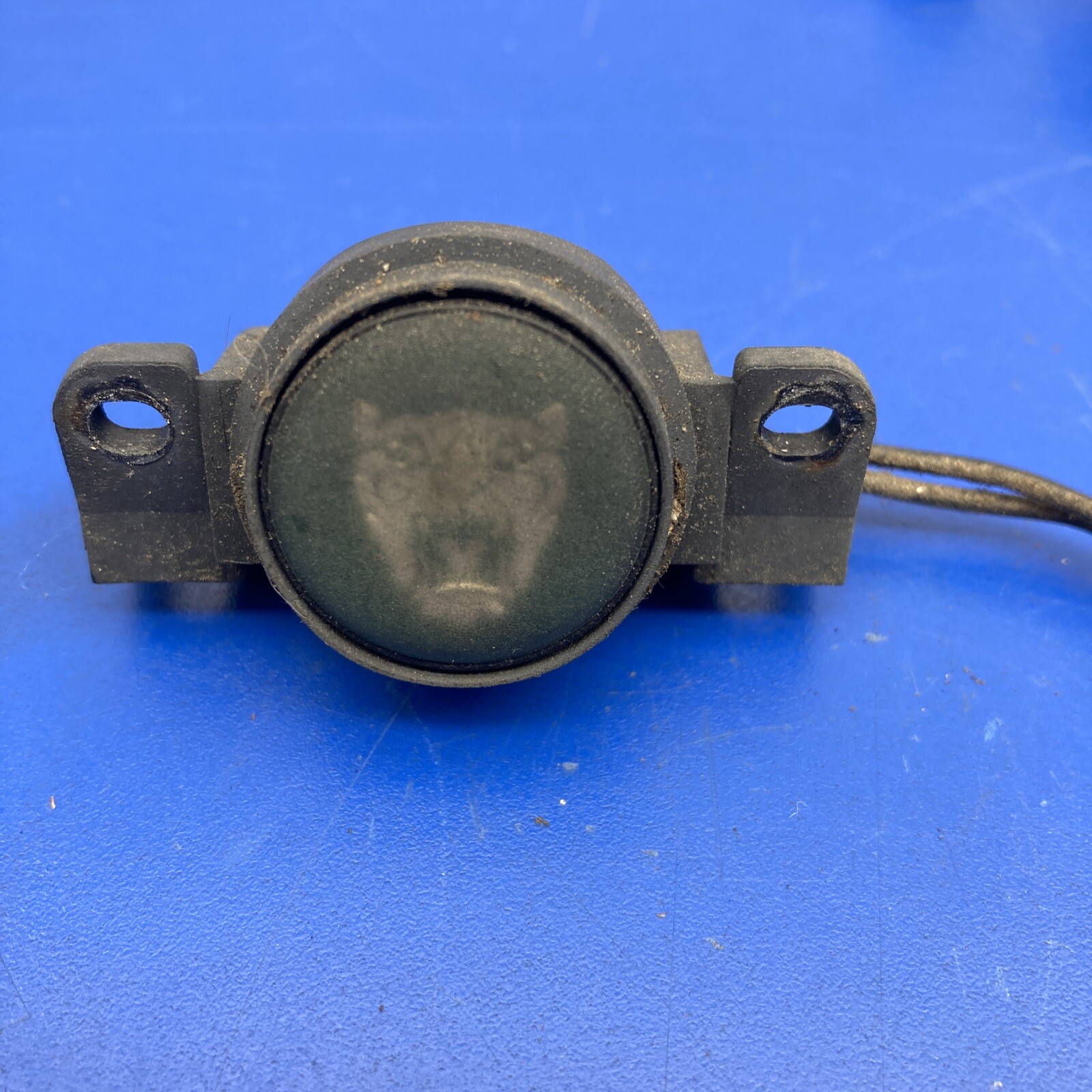 2005 Jaguar XJ8 XJR VdP Trunk Release Button Gold Cat OEM GENUINE eBay