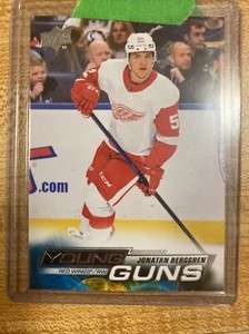 2022-23 Upper Deck #705 Young Guns Rookie RC Jonatan Berggren Detroit Red Wings