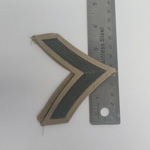 1940s/1950s WW2 Korean War USMC Private Ranking Chevron Patch Pair - Picture 3 of 3