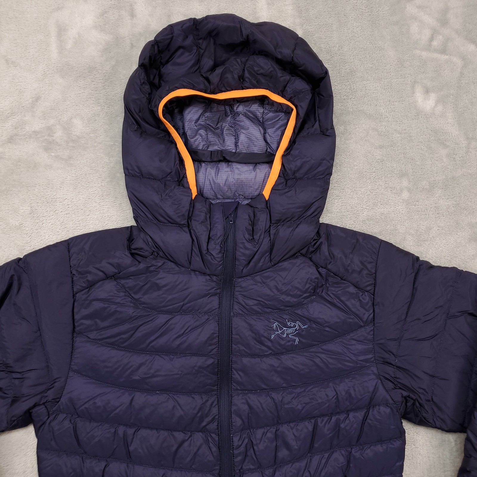 Arc'teryx Giacca Donna XS Viola Piumino con Cappuccio Leggero Cerio LT Hoody