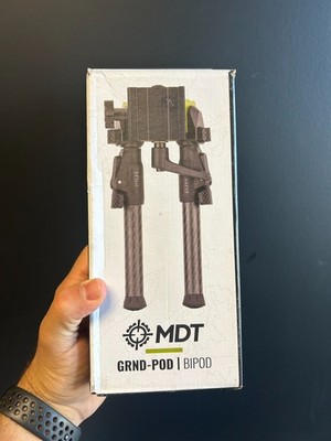 MDT GRND-POD Bipod RRS Dovetail, Carbon Fiber Legs - 105561-BLK