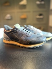 Valentino Garavani Men's Rockrunner Sneaker UK6/US7. Marine, Rarely/Gently used 