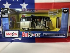 MAISTO ALL STARS 1/25 OLKSWAGEN AN DIE CAST CAR GOLD&BLACK