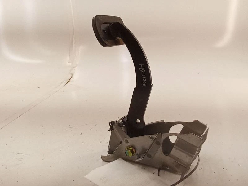 2003 04 2005 Subaru Forester LL Bean Edt. Conjunto de pedal de freno probado por OEM  Foto 3 de 4