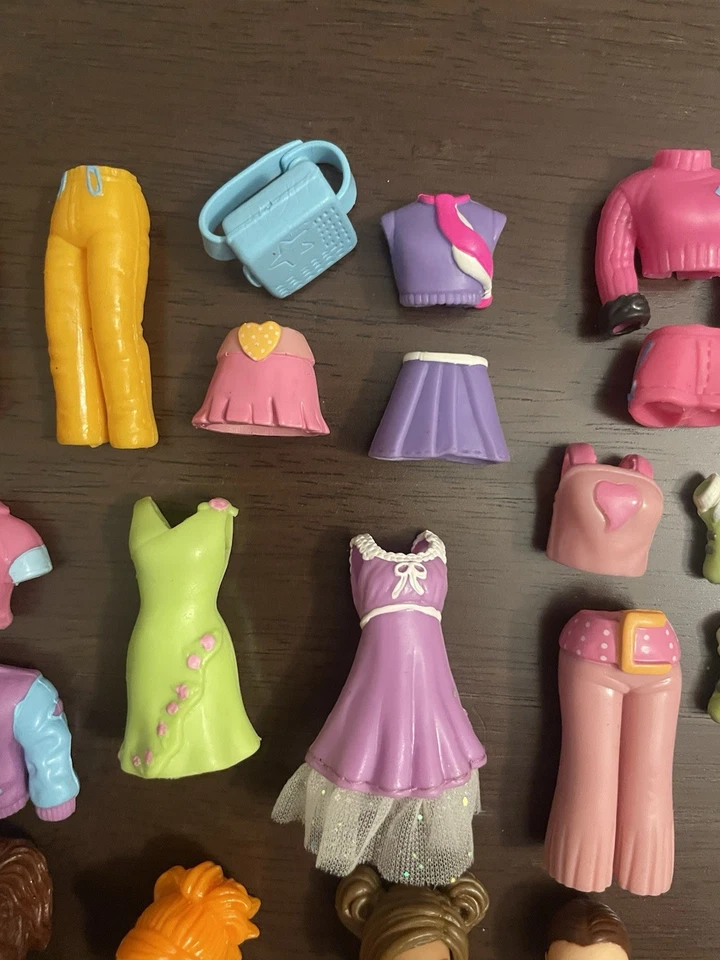 Vintage Polly Pocket Lot With Clothes And Dolls 20 Piece Vtg Toys - Image 3 of 4