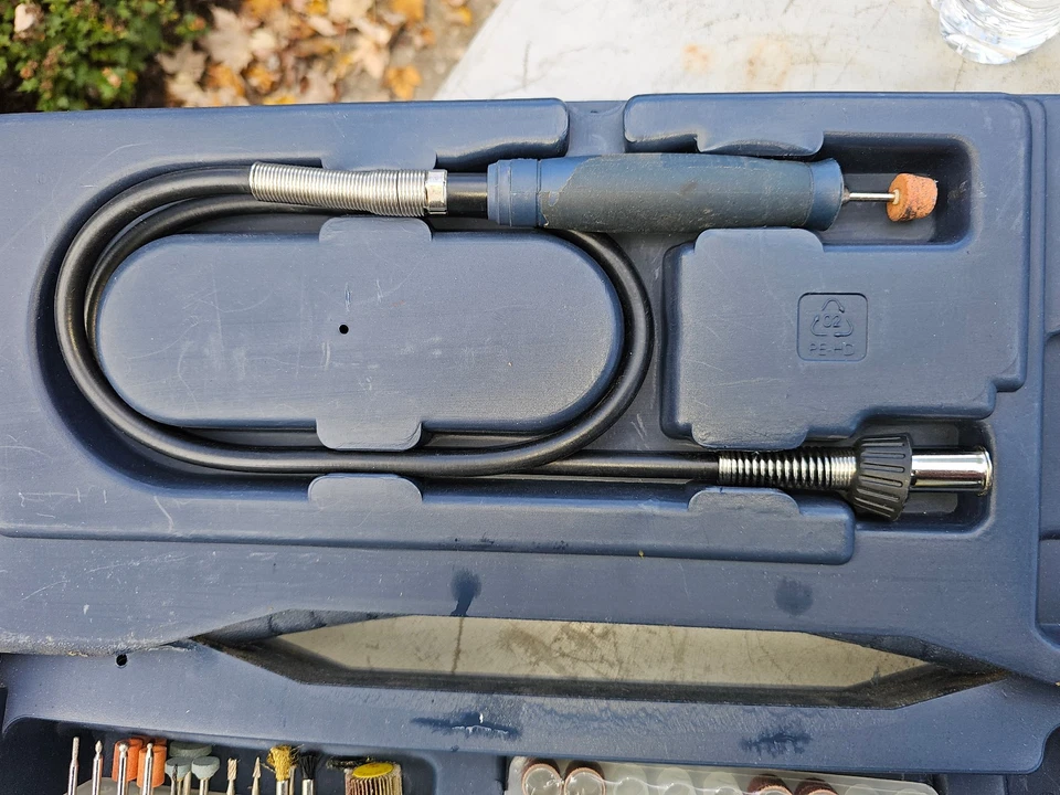25OO38 MASTERCRAFT ROTARY TOOL, WITH FLEX SHAFT, CASE, BITS, ABOUT 20" X 14" X 4 - Image 2 of 4