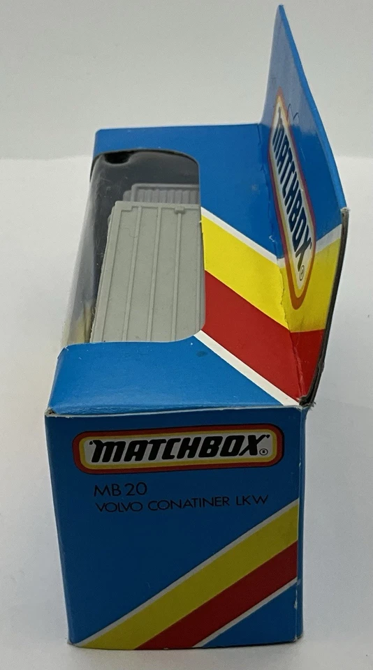 Matchbox Supersave Drugstores Volvo Container Truck MB20 - Unpunched - Image 2 of 4
