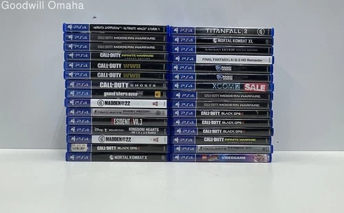 Empty PlayStation 4 (PS4) Video Game Cases *Read Description*