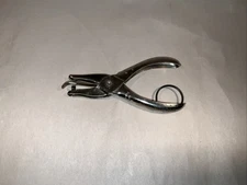 MCGILL CO VINTAGE GEM SINGLE ROUND MANUAL HOLE PUNCH MADE IN USA