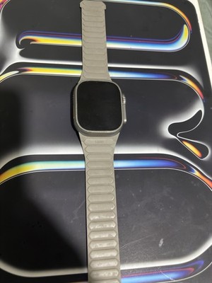 Apple Watch Ultra 1 90% batt health no scratches
