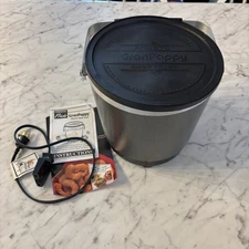 Presto® Gran Pappy® Electric Deep Fryer 05411 Open Box Excellent