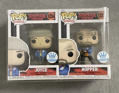 Funko Pop!  Stranger Things  Hopper 1253 Joyce # 1254 Funko Exclusive Protector