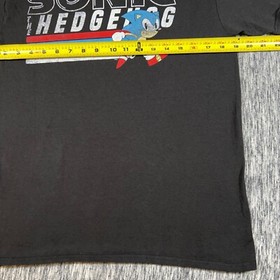 Sonic Hedgehog Sega T Shirt Medium Mens Graphic Tee Gaming Movie Cartoon Retro