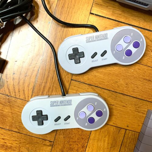 Super Nintendo SNES Console w/ OEM Controllers + w/ Mario Kart & Donkey Kong - Picture 12 of 12