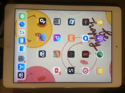 Apple iPad Air 1st Gen. 32GB Wi-Fi 9.7in - Space Gray