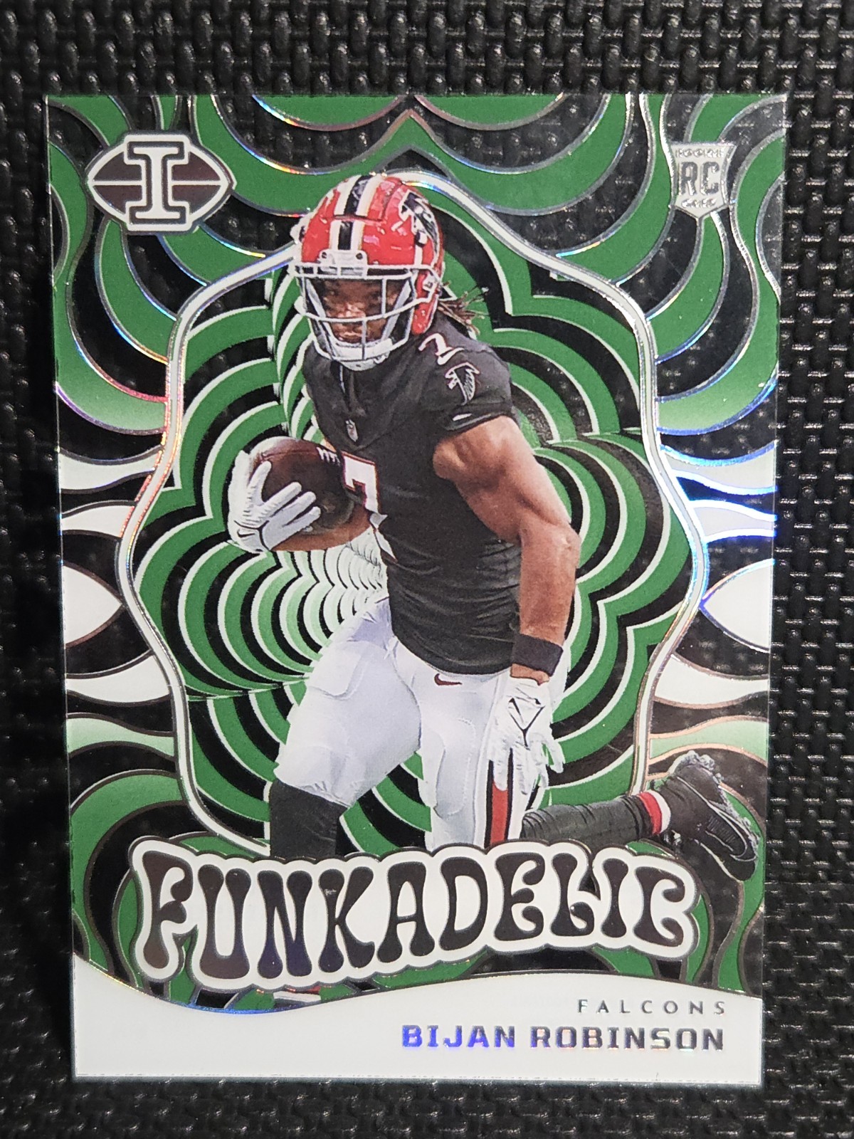 2023 Panini Illusions - Funkadelic Bijan Robinson #12 Emerald (RC)