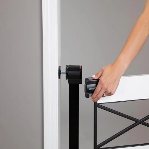 Puerta de bebé moderna de granja de seguridad primera fácil instalación para puertas se adapta a 29-37 pulgadas... Foto 4 de 4