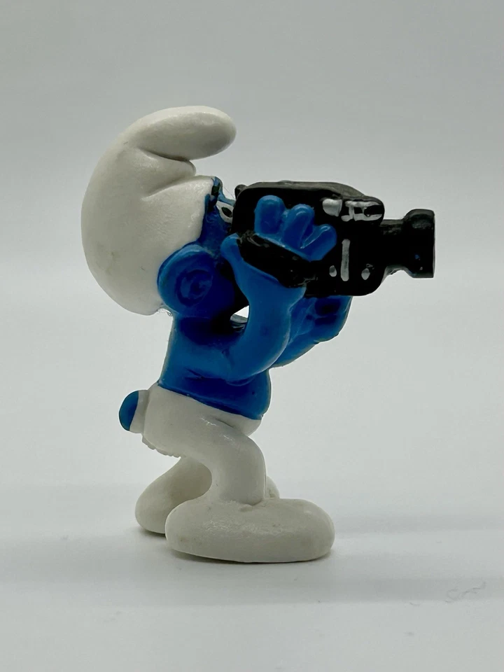 RARE Vintage Smurfs Collectibles - Home Video Videographer Camcorder Smurf 20414 - Image 4 of 4