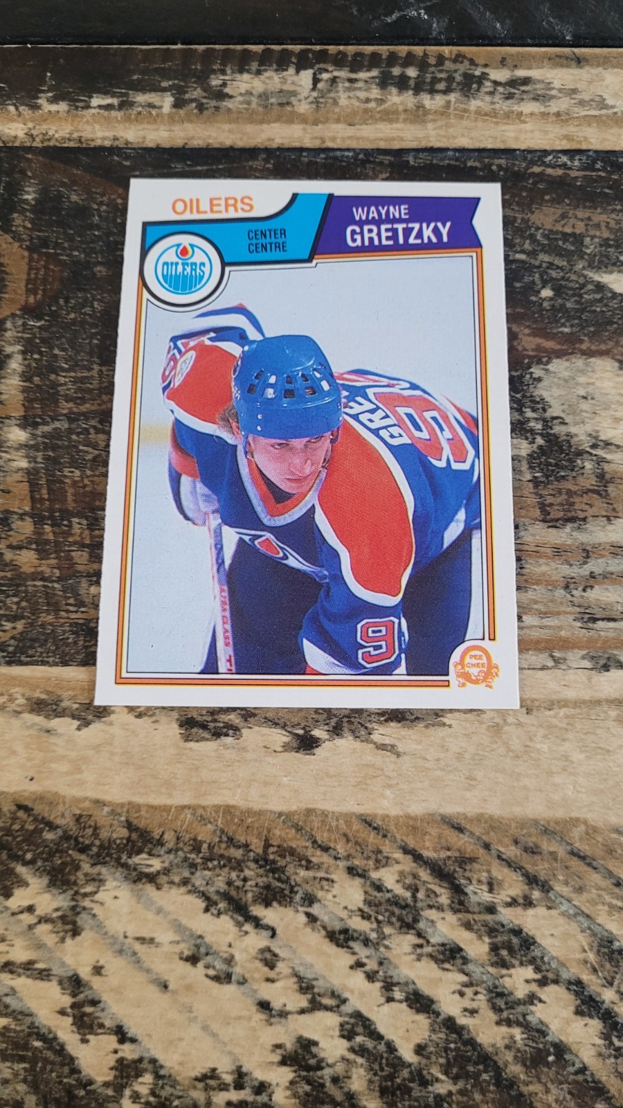 1983-84 O-Pee-Chee Wayne Gretzky #29 EX+ Hockey Card SHARP!!