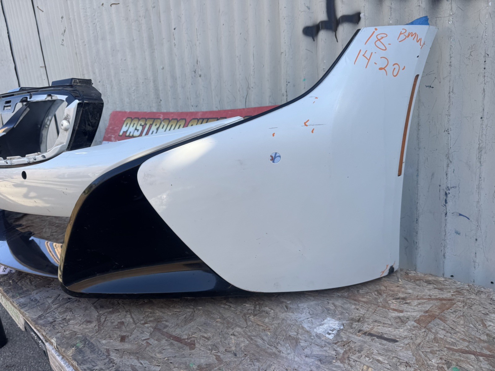 BMW i8 2014-2016 Front Bumper