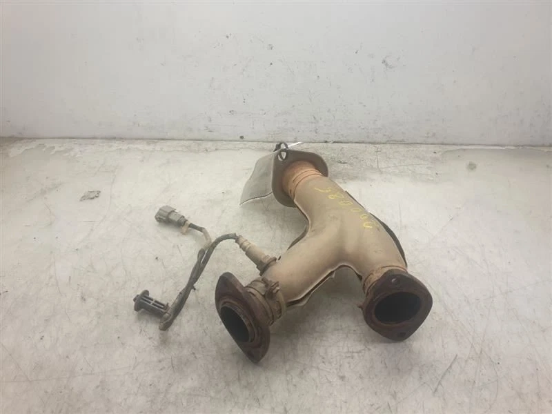 04 05 06 07 08 09 Tubo de escape delantero Lexus RX330  Foto 2 de 4