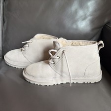 Ugg Australia Men s Neumel Boots Size 9 NEW
