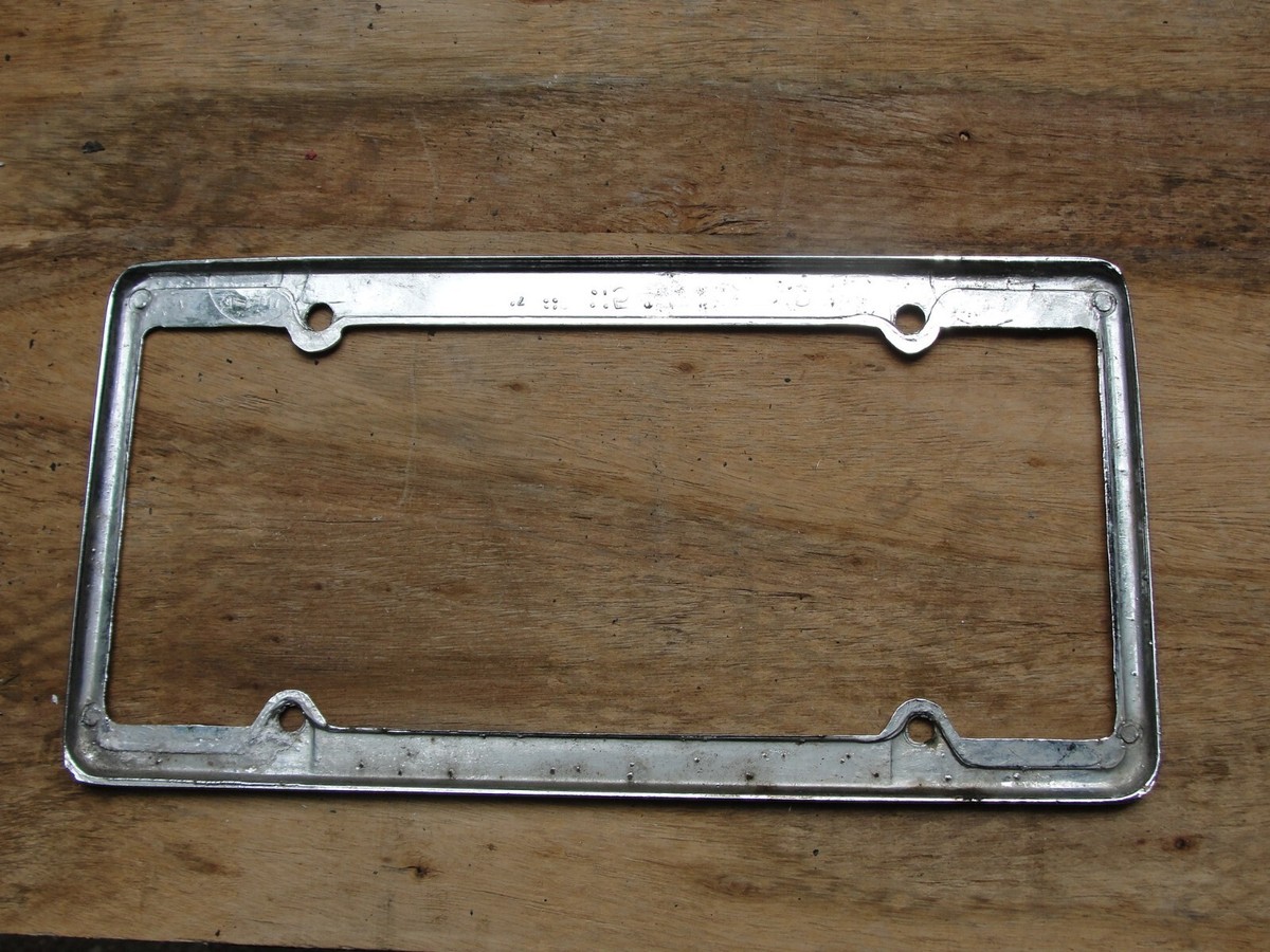 BOB & CHUCK EDDY AUTO DEALERSHIP LICENSE PLATE CAR TAG METAL FRAME