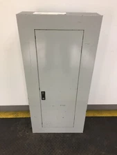 GE 225 AMP 208/120 VOLT 3 PHASE 42 CIRCUIT MAIN LUG PANEL..P-762