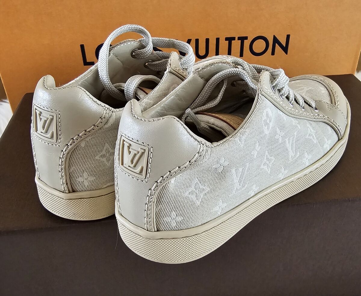 Louis Vuitton Kids Shoes Size 27 Euro | eBay Louis Vuitton Kids Shoes Size 27 Euro | eBay