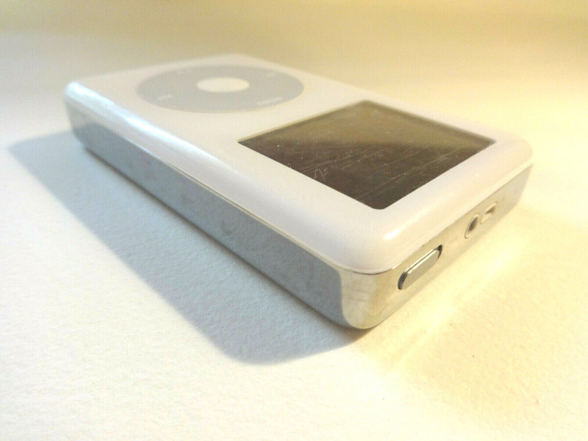 APPLE iPOD CLASSIC 4TH GEN. WHITE 40GBNEW BATTERY | eBay
