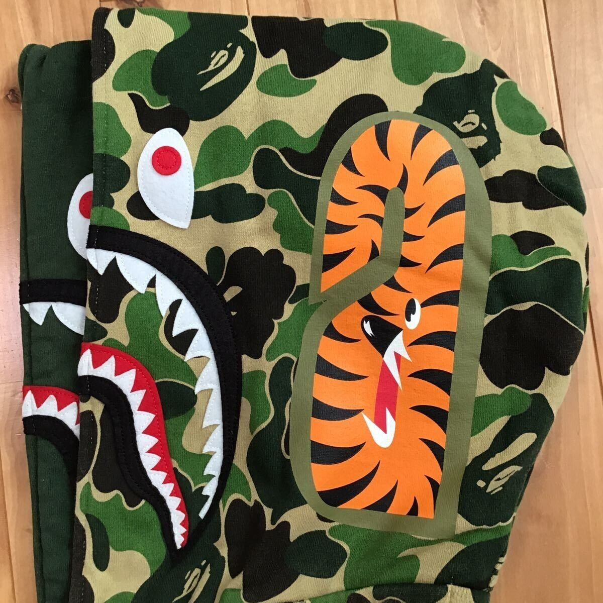 BAPE Double shark full zip hoodie ABC camo green A Bathing BAPE Double shark full zip hoodie ABC camo green A Bathing