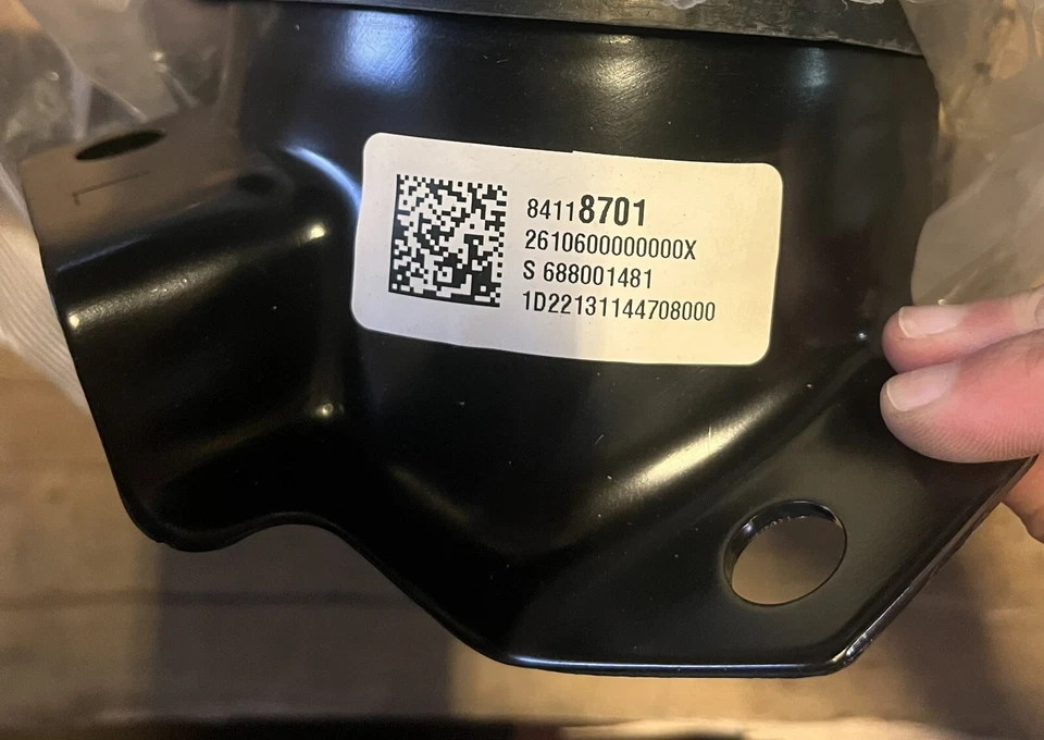 ACDelco 84118701 Driver Side Engine Mount for 2017-2022 Chevy Express 3500 ^ - Image 2 of 2