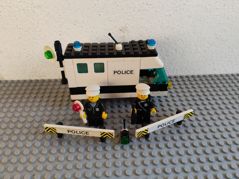 LEGO Town 6676 Mobile Command Unit, foto 2 di 5