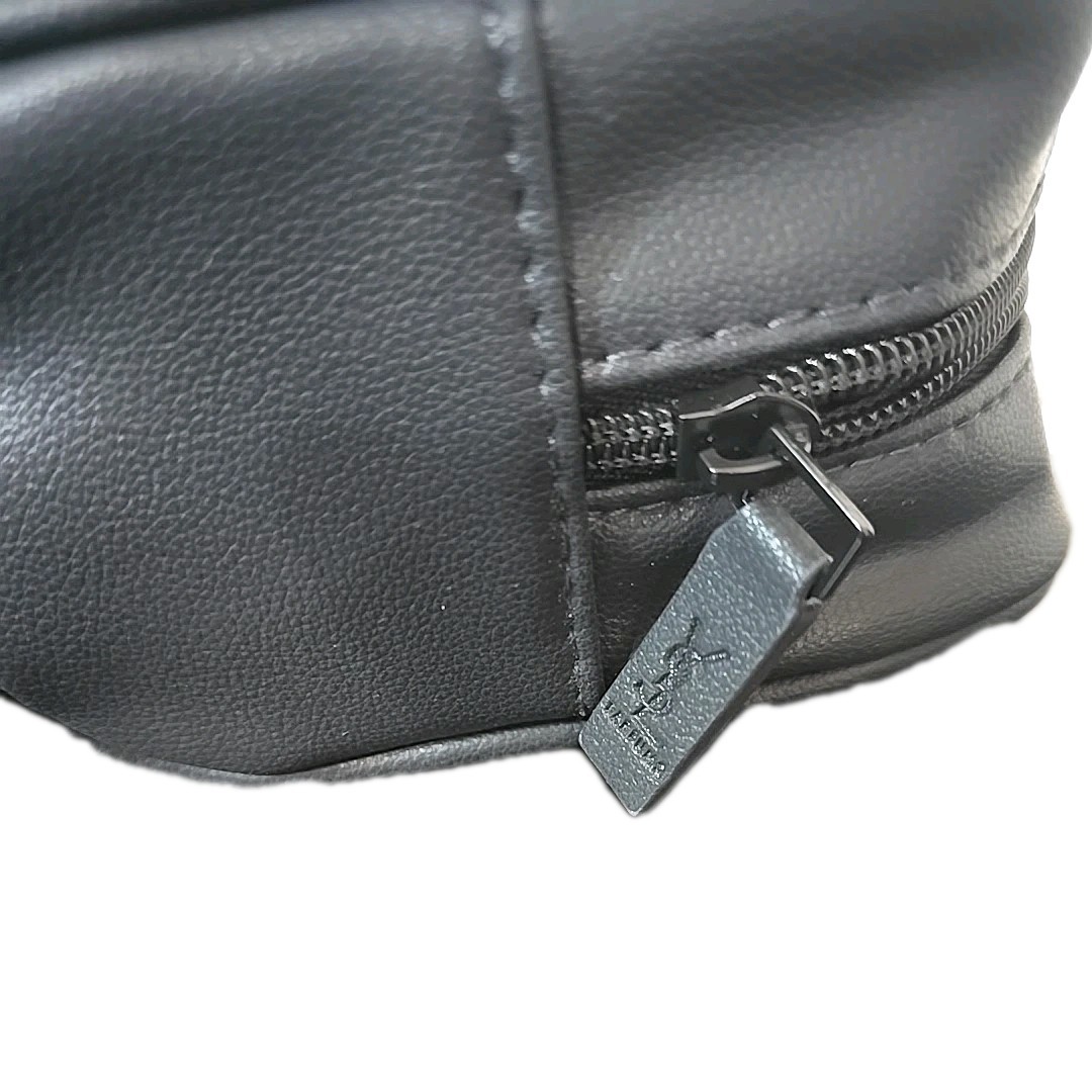 Borsa da toeletta YSL Yves Saint Laurent nera ecopelle logo argento NUOVA!