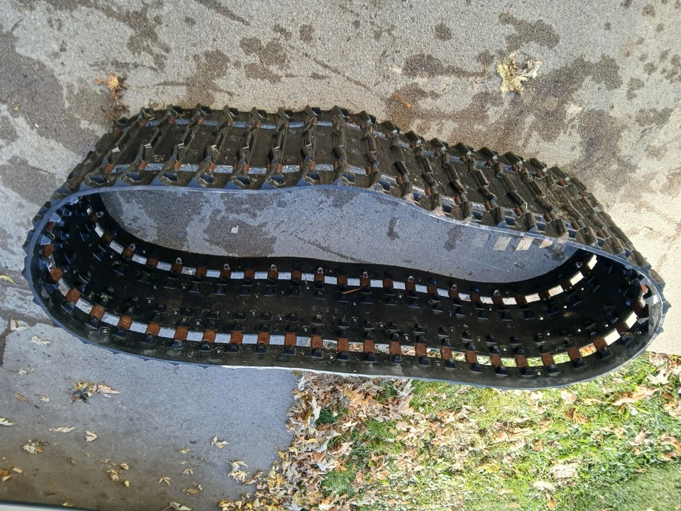 1997 Arctic Cat ZR 580 Camoplast Snowmobile Track. P/N 0602-519 121" X 15" - Изображение 2 из 4