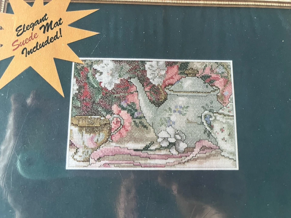 Elsa Williams CrossStitch 红磨坊、早餐、村庄步行道、岛屿灯 — 第 4/4 张图片