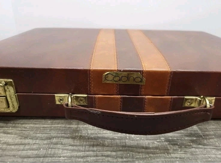 Vintage Backgammon Tournament Folding Board Set Bakelite Chips Cardinal - Image 2 of 4