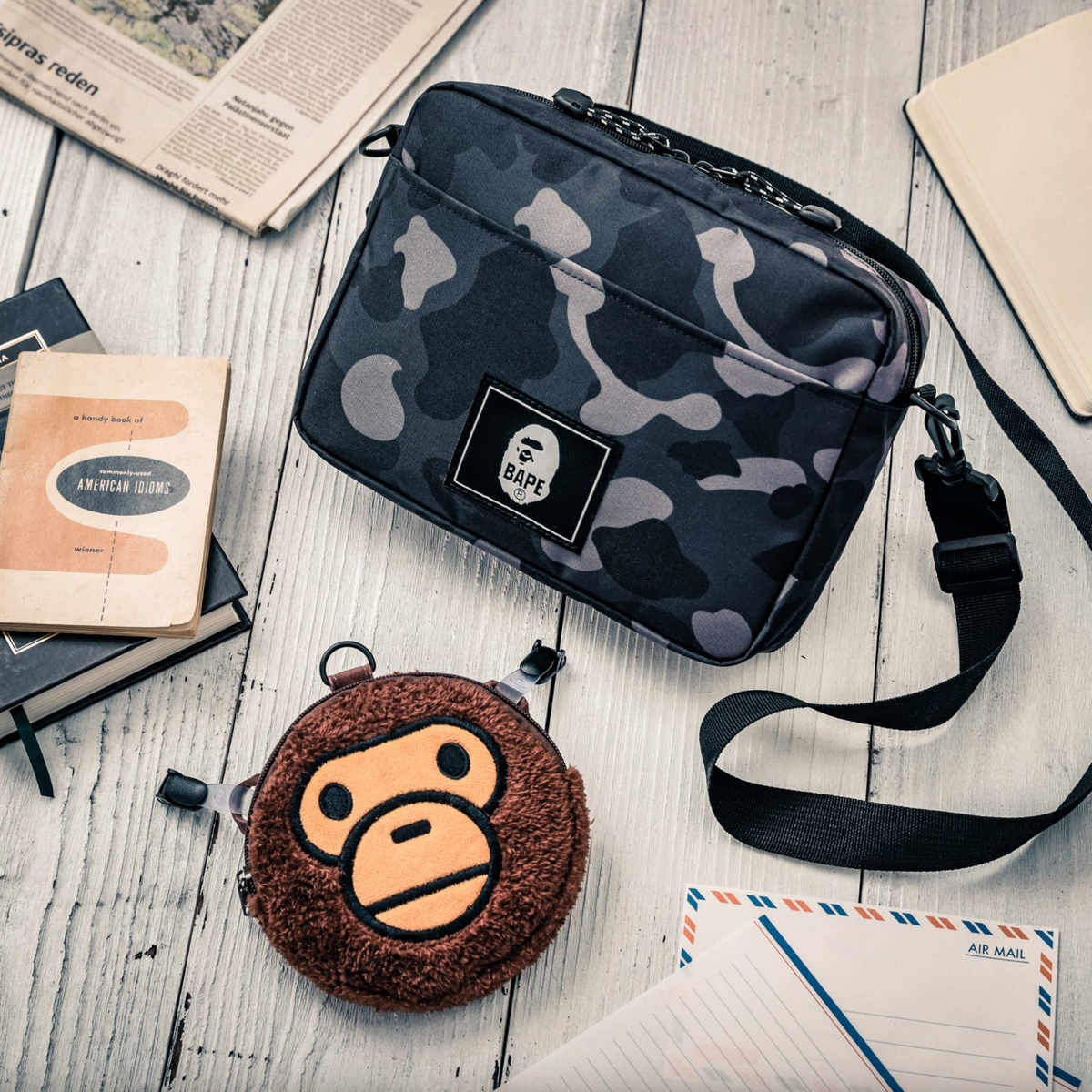 Bape milo store キッズ　クリスマス　スリッパー箱付き BABY MILO® STORE Baby milo and friends assortment case set