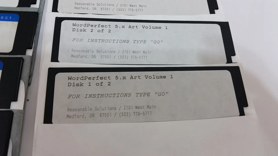 Lot of WORD PERFECT 5.25” Floppy Disks Software Diskettes Graphics Spell Art Etc - Image 3 of 4