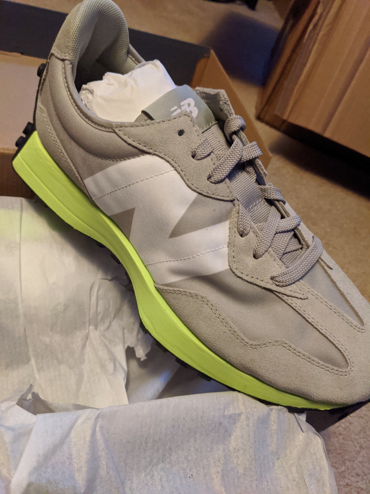 New Balance 327 Gray Oak Lemon Slush 